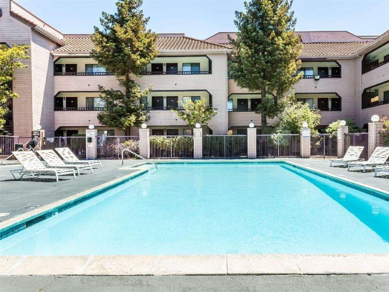 Country Inn & Suites By Radisson, Vallejo Napa Valley, Ca المظهر الخارجي الصورة